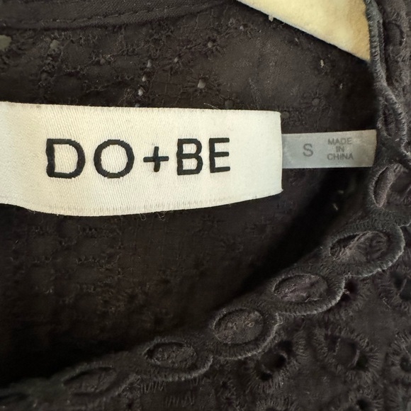 Black Eyelet Ruffle Top - Picture 2 of 3